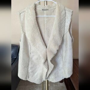 Women's Cream Shearling Vest Size XL